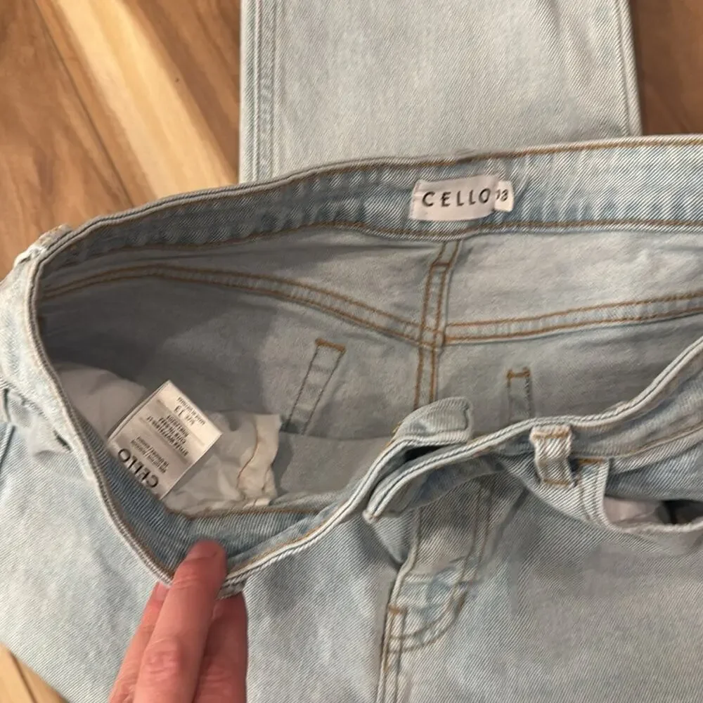 Cello Lightwash High Waisted Jeans Size 13